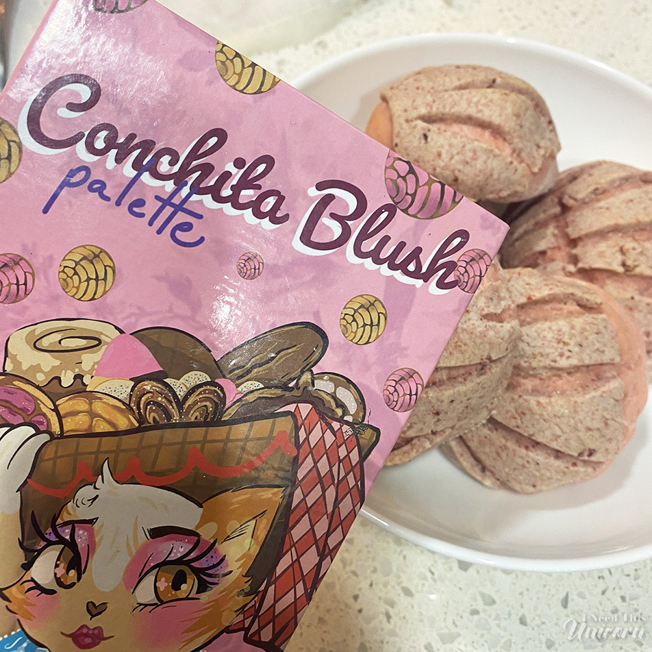 MetamorphosisBF Conchita Blush Palette with home made strawberry conchas
